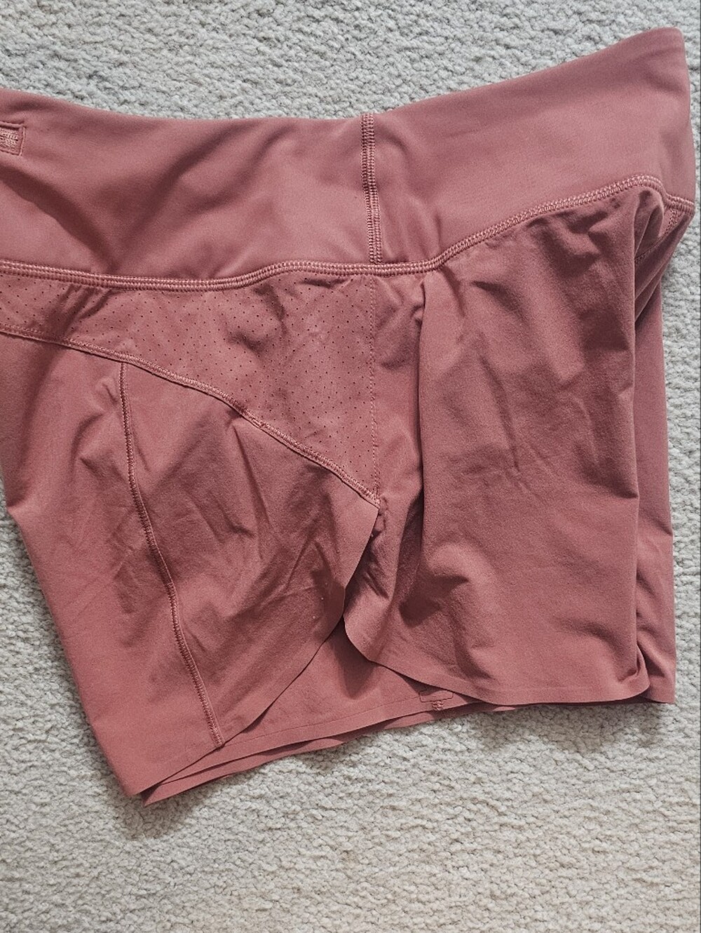 Athleta running shorts coral color feature a wide waistband and a side tag. Smal - Picture 7 of 8